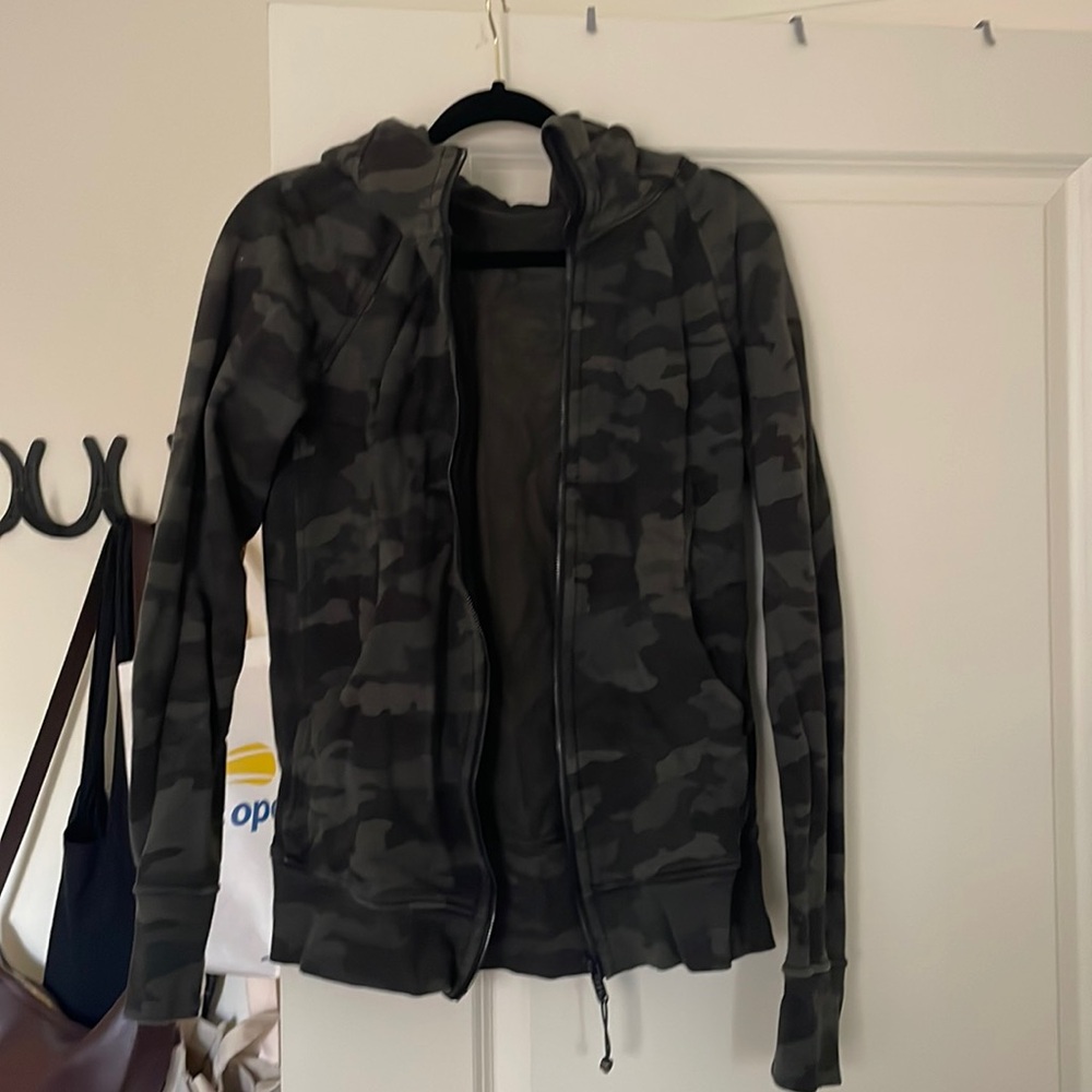 Lululemon zip up hoodie